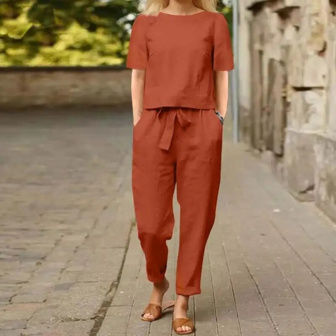 Elegant & Comfortable Two-Piece Linen Set for Women