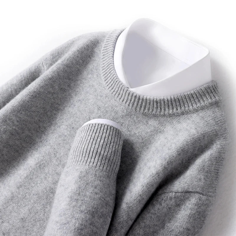 Wool Sweater with O-Neck for Men